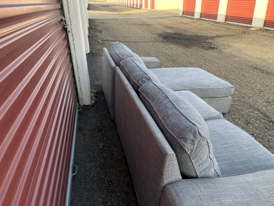 Grey Sectional Sofa (free delivery) - photo 4