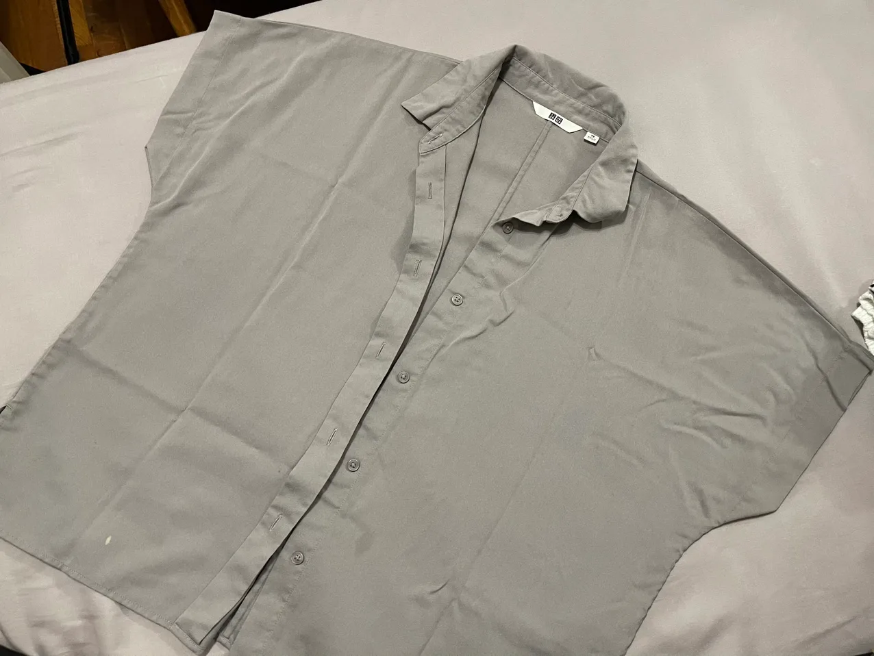 UNIQLO Grey Button Down Shirt image indicator(3)