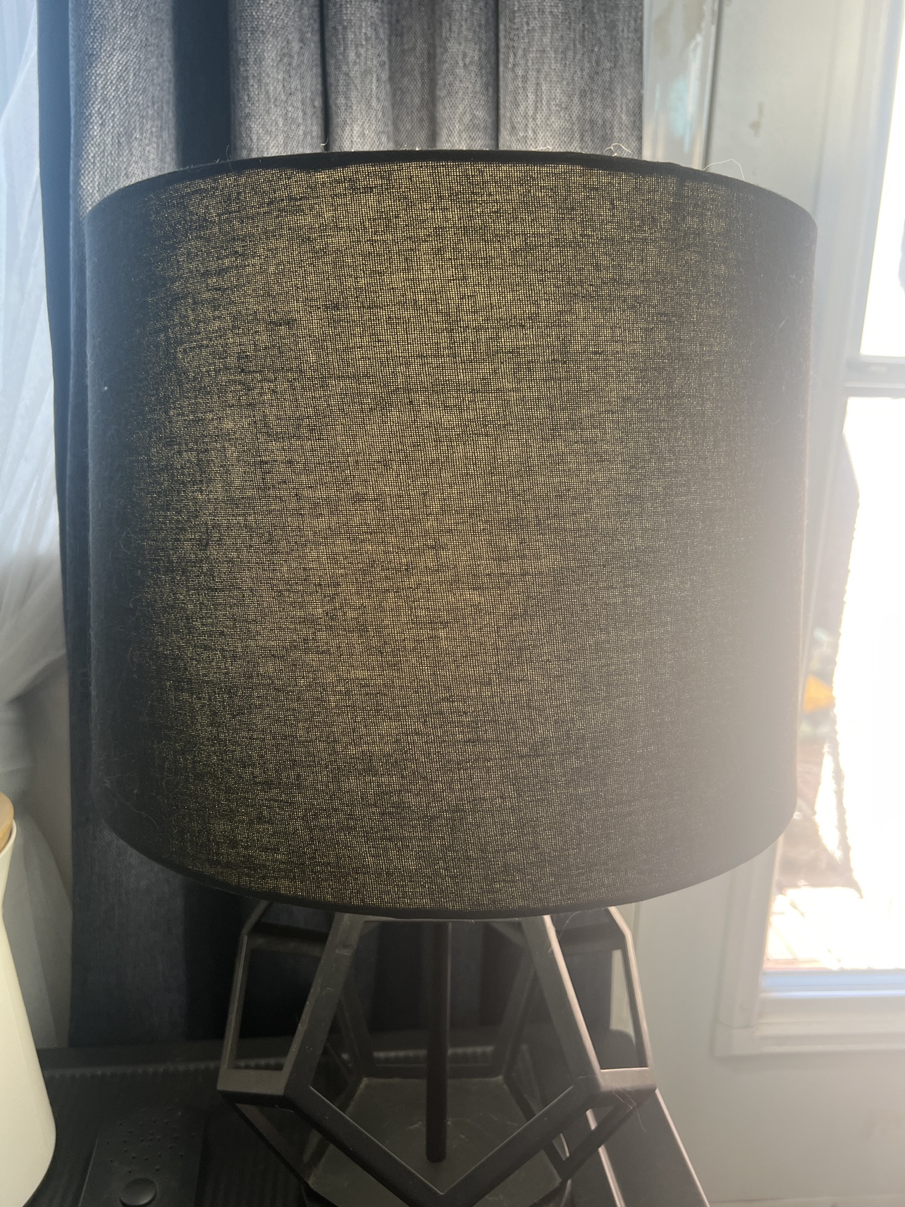 Black Table Lamp with Geometric Base - photo 3