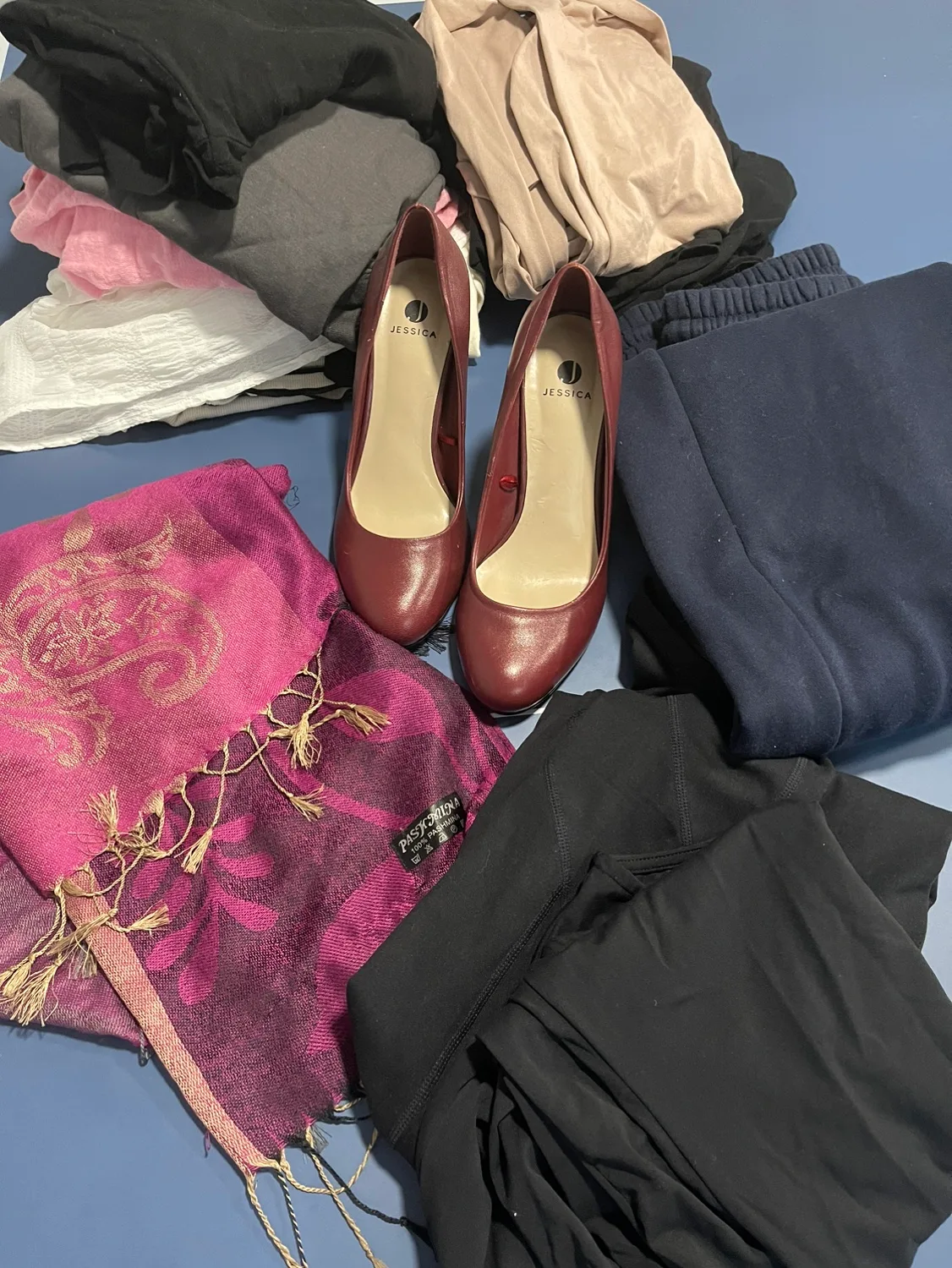 Women's Clothing Bundle thumbnail