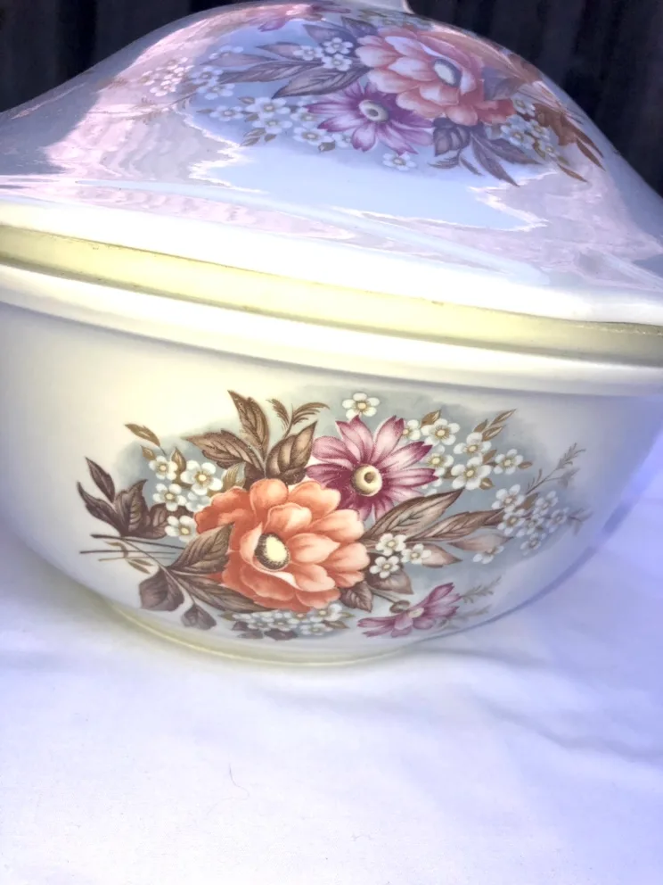 Floral Bone China Serving Bowl with Lid image indicator(4)