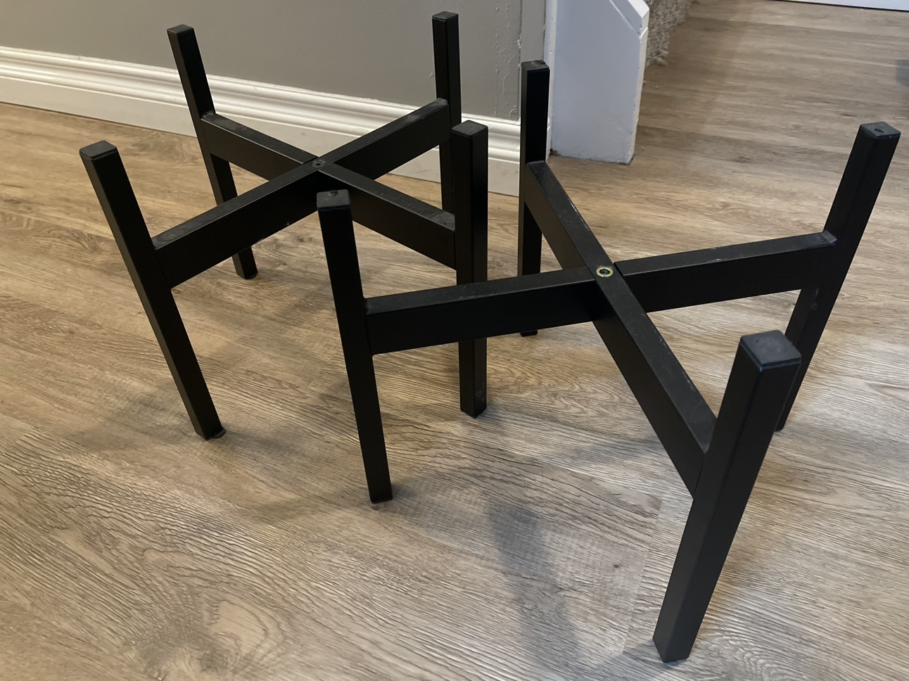 Plant Stands - photo 2