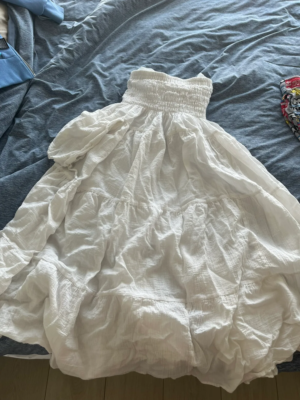 Thirfted white skirt hippie image indicator(2)