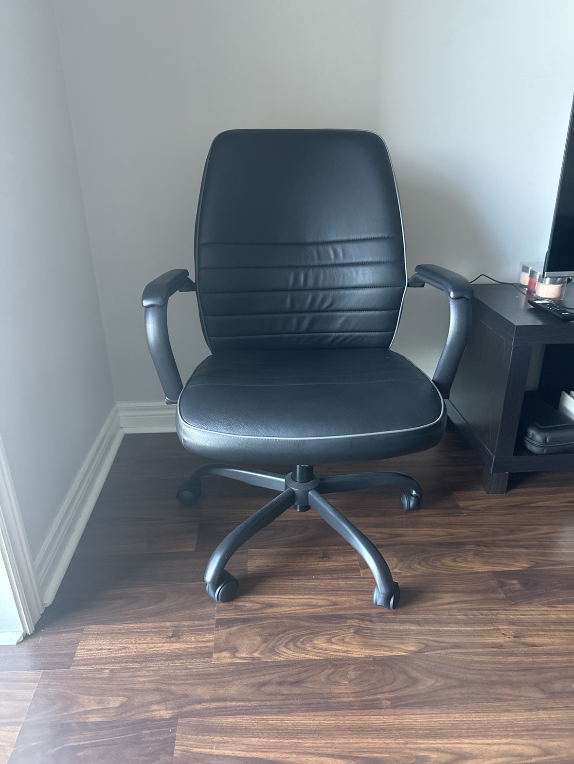 Office chair - photo 2