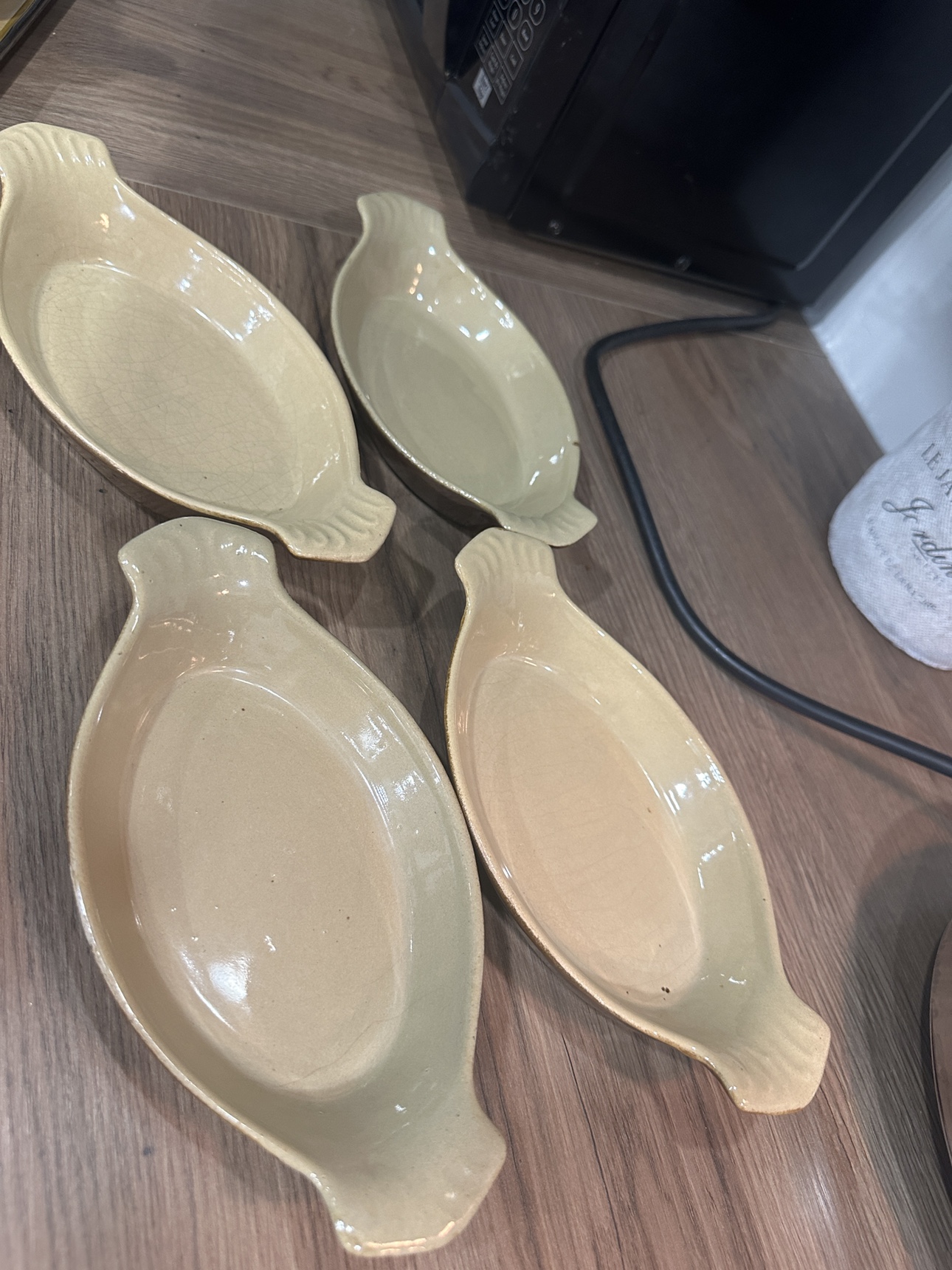 Set of 4 Small Ramekins- FREE