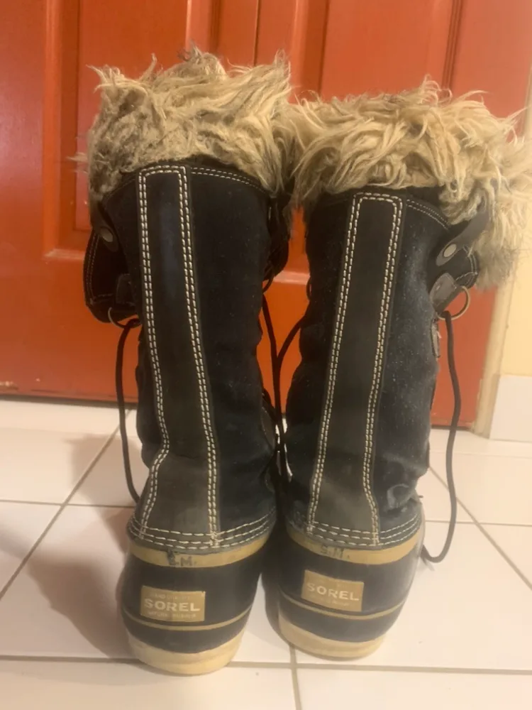 Joan Of Arctic Sorel Winter Boots image indicator(2)