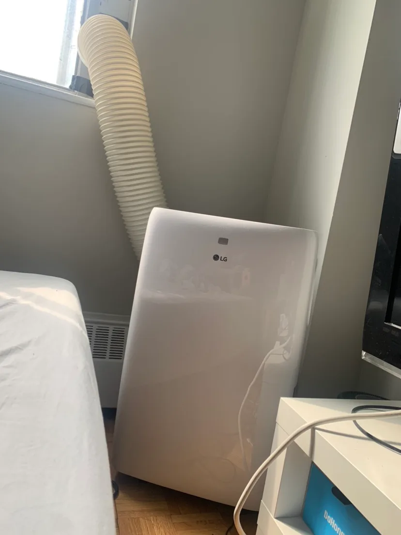 LG Portable Air Conditioner thumbnail