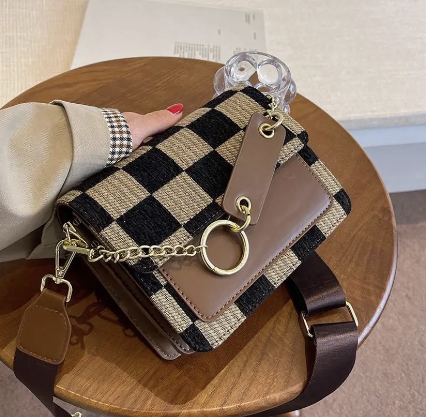 Checkered Chain Strap Bag