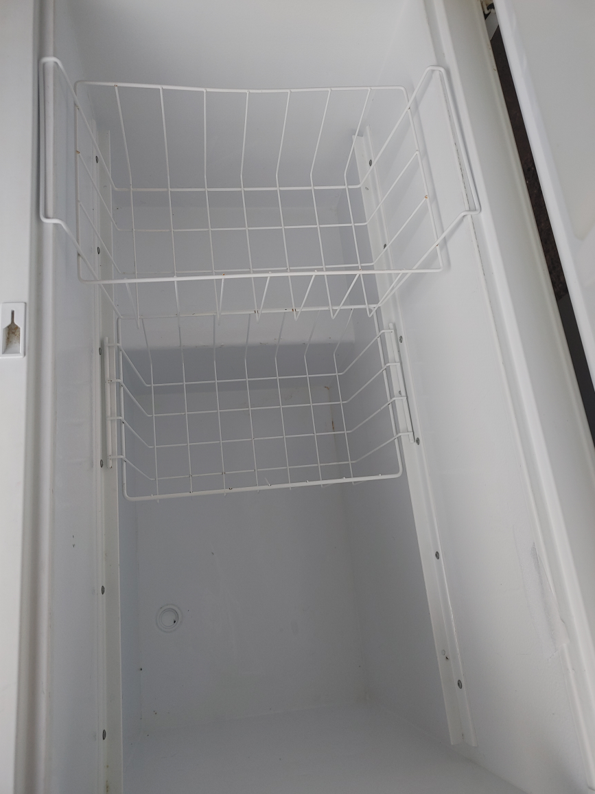 Medium Chest Freezer - photo 5