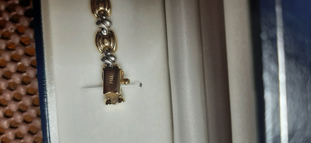 14k gold bracelet