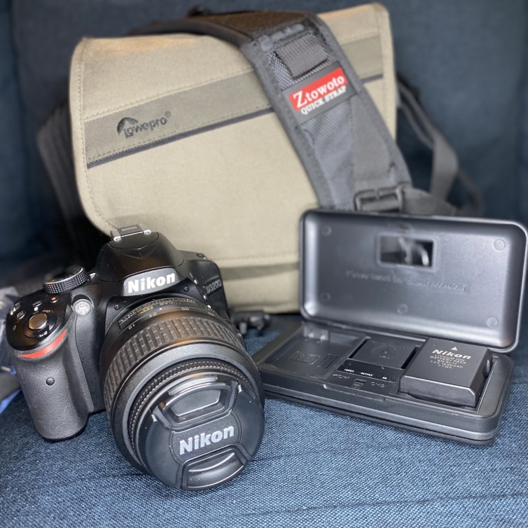 Nikon D3200 DSLR Camera with Lens and Accessories - photo 2