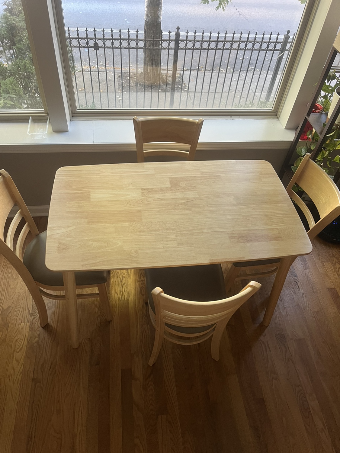 Dining Table and Chairs Set