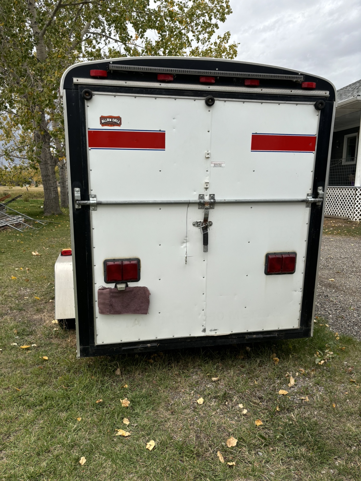 Enclosed Trailer - photo 3