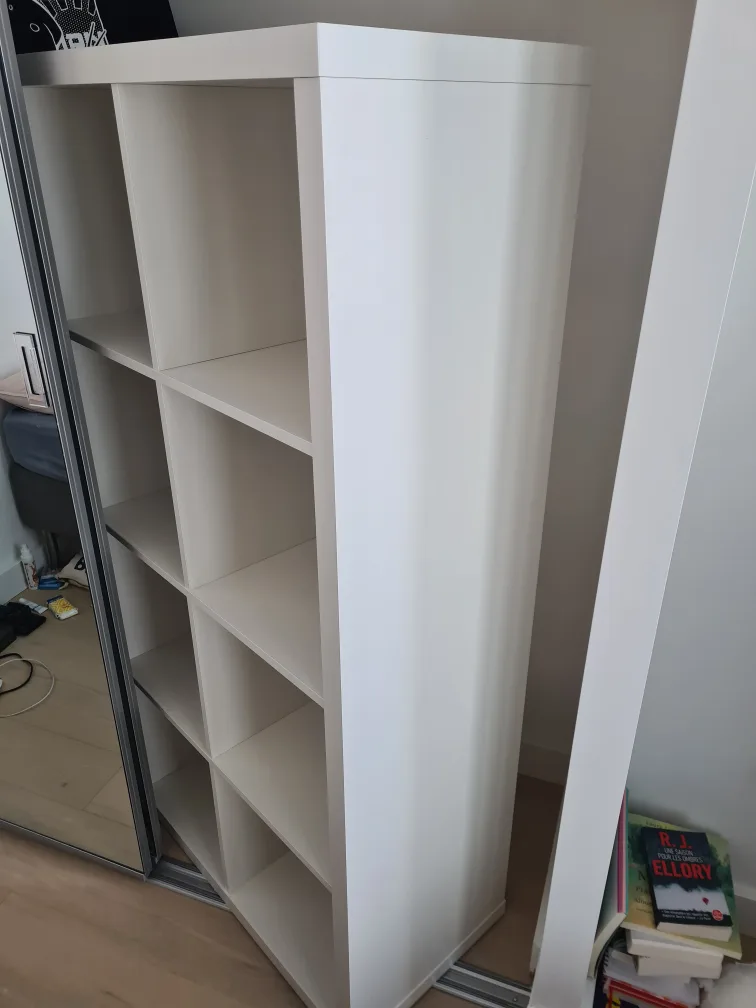 Ikea Kallax White Shelving Unit image indicator(2)