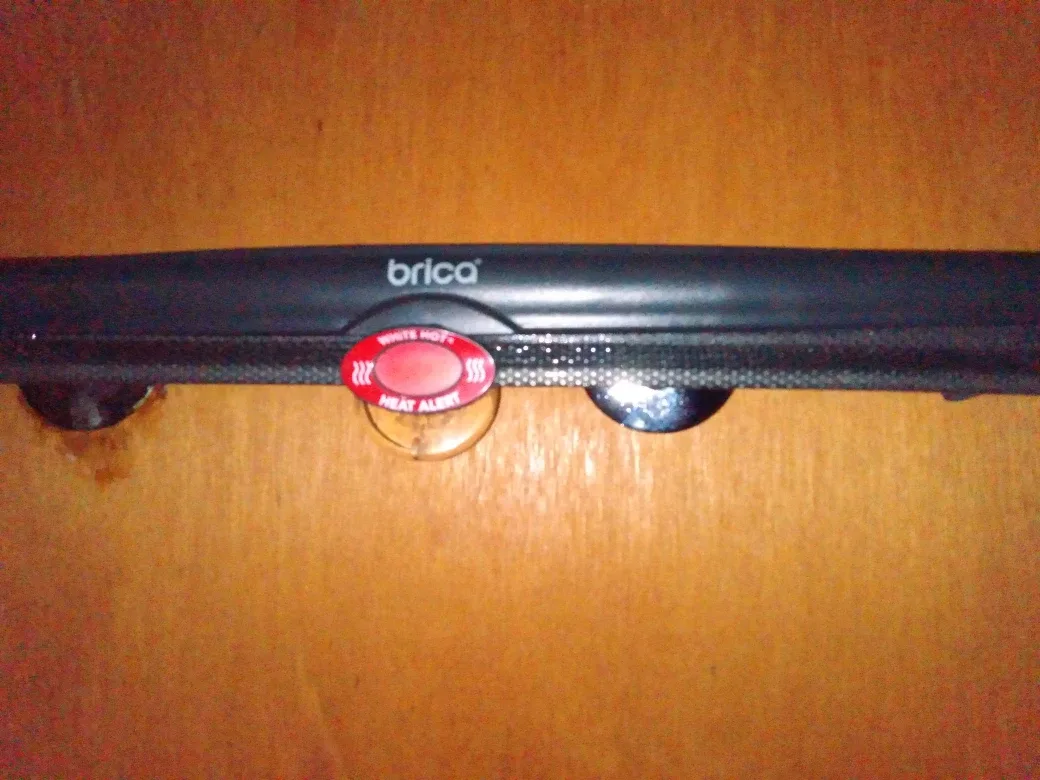 Brica sun heat alert car Window Shade have 2 image indicator(2)