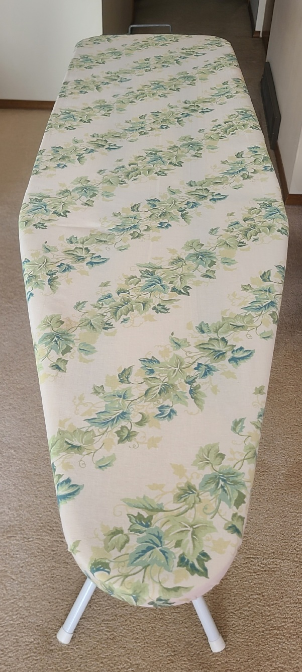 Ironing Board for all your ironing needs - photo 3