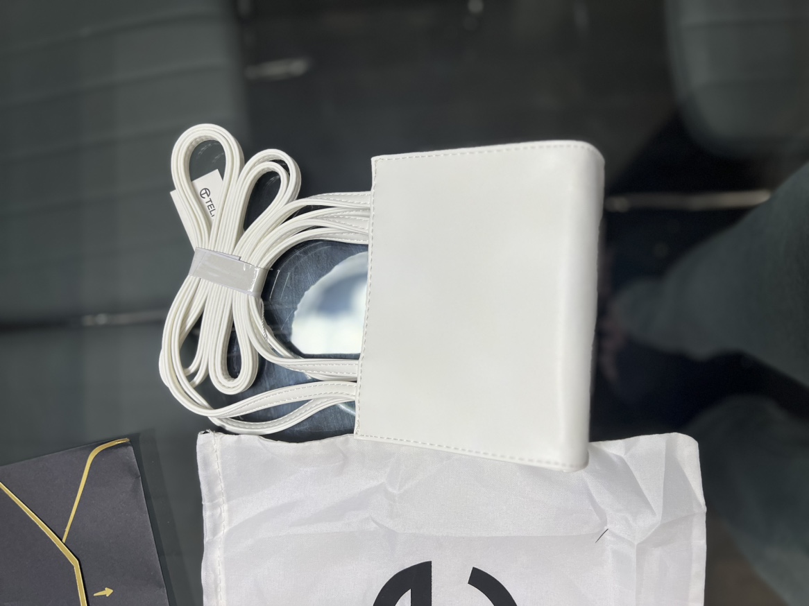 *BRAND NEW* Telfar Medium Shopping Bag (White) - photo 2