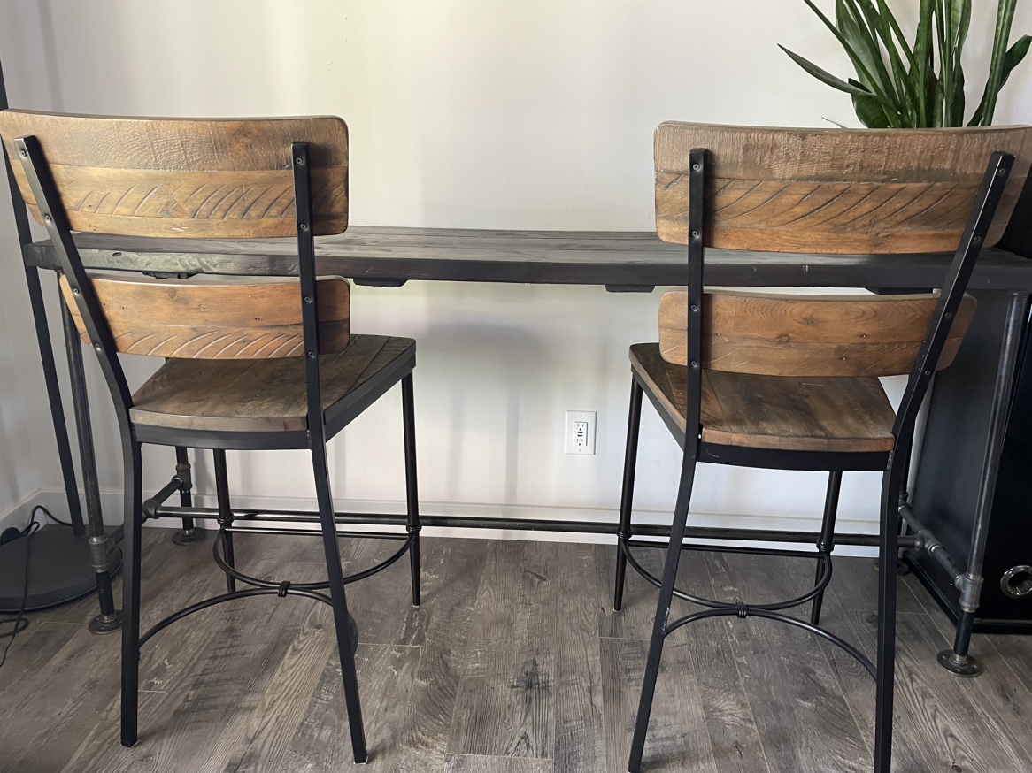 Industrial side table and chairs - photo 2