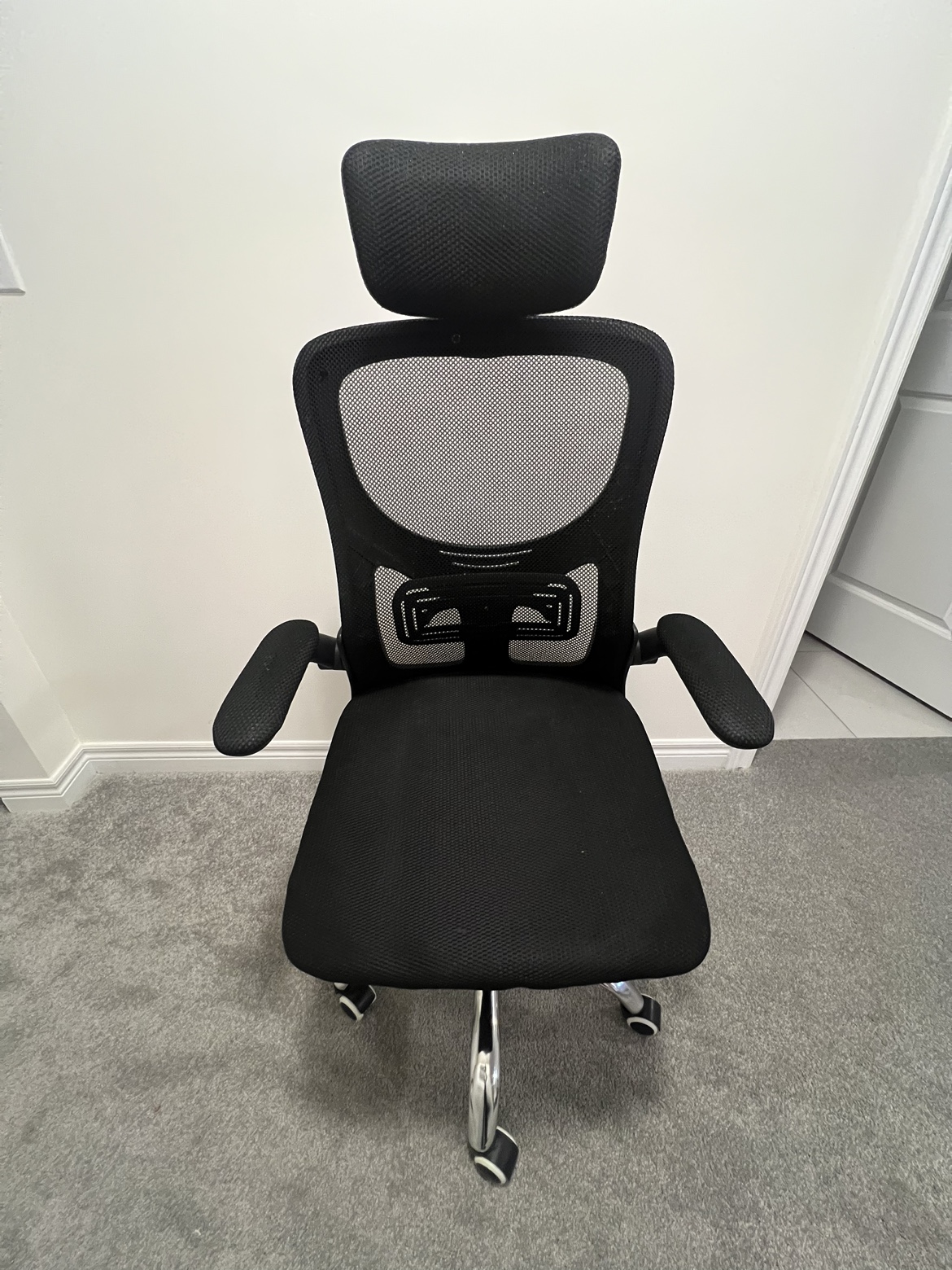 Black Mesh Office Chair with Headrest