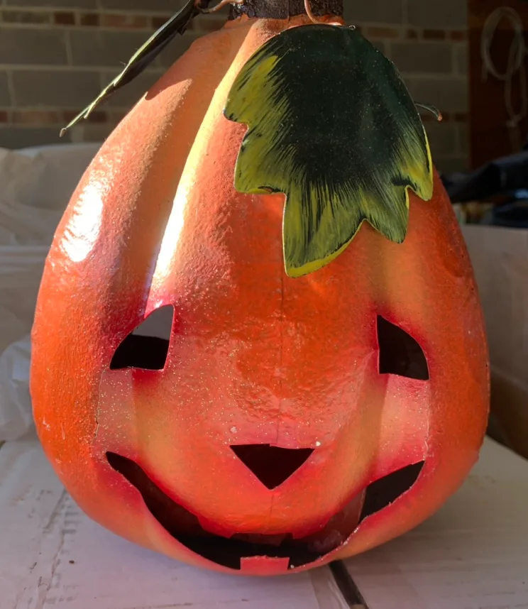 Metal Halloween Jack-o-lantern 🎃 Decor - with candle/ tea light image indicator(2)