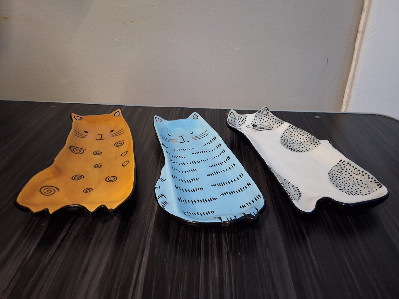 Ceramic Cat Dishes,  jewelry holders - photo 2