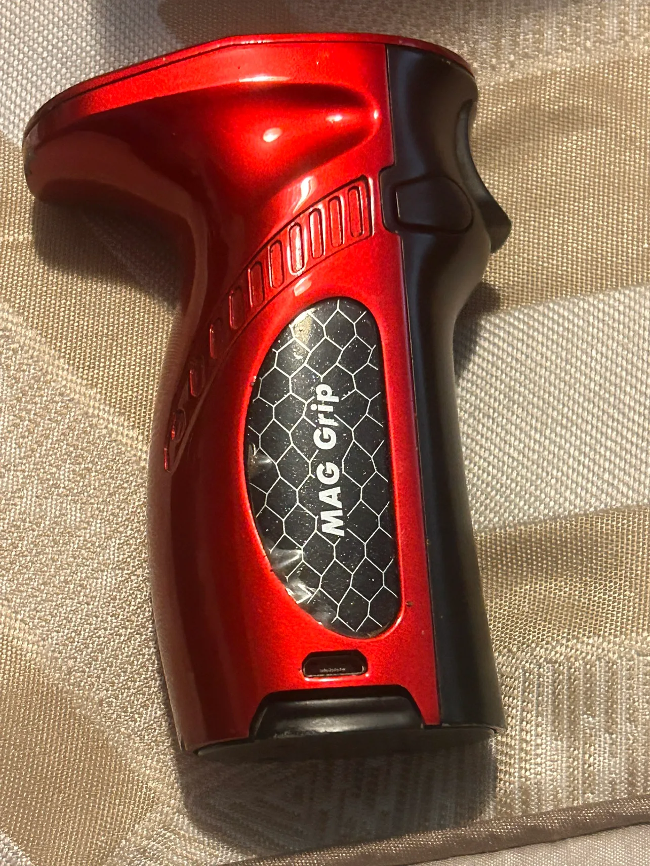 VAPE: SMOK Mag Grip Kit Red/Black image indicator(3)