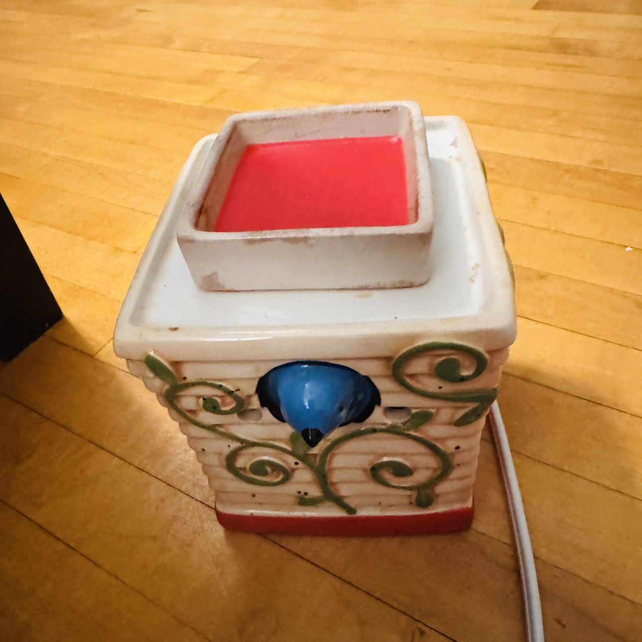 Scentsy Birdhouse Warmer - photo 3