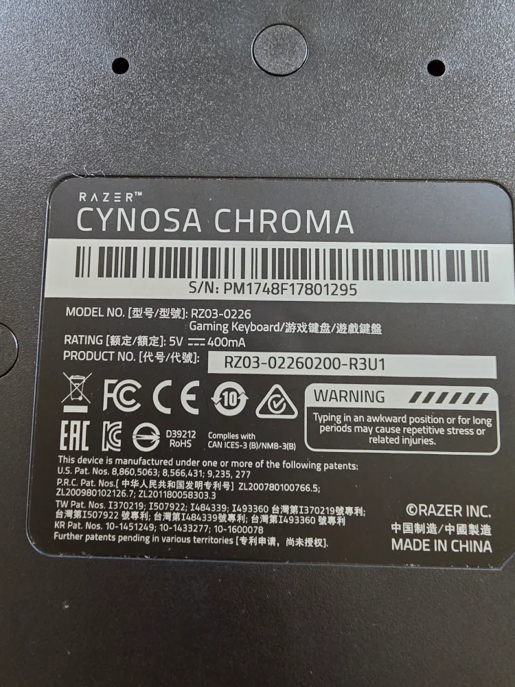 Razer Cynosa Chroma Keyboard & Razer Chroma Mousepad, Gaming image indicator(4)