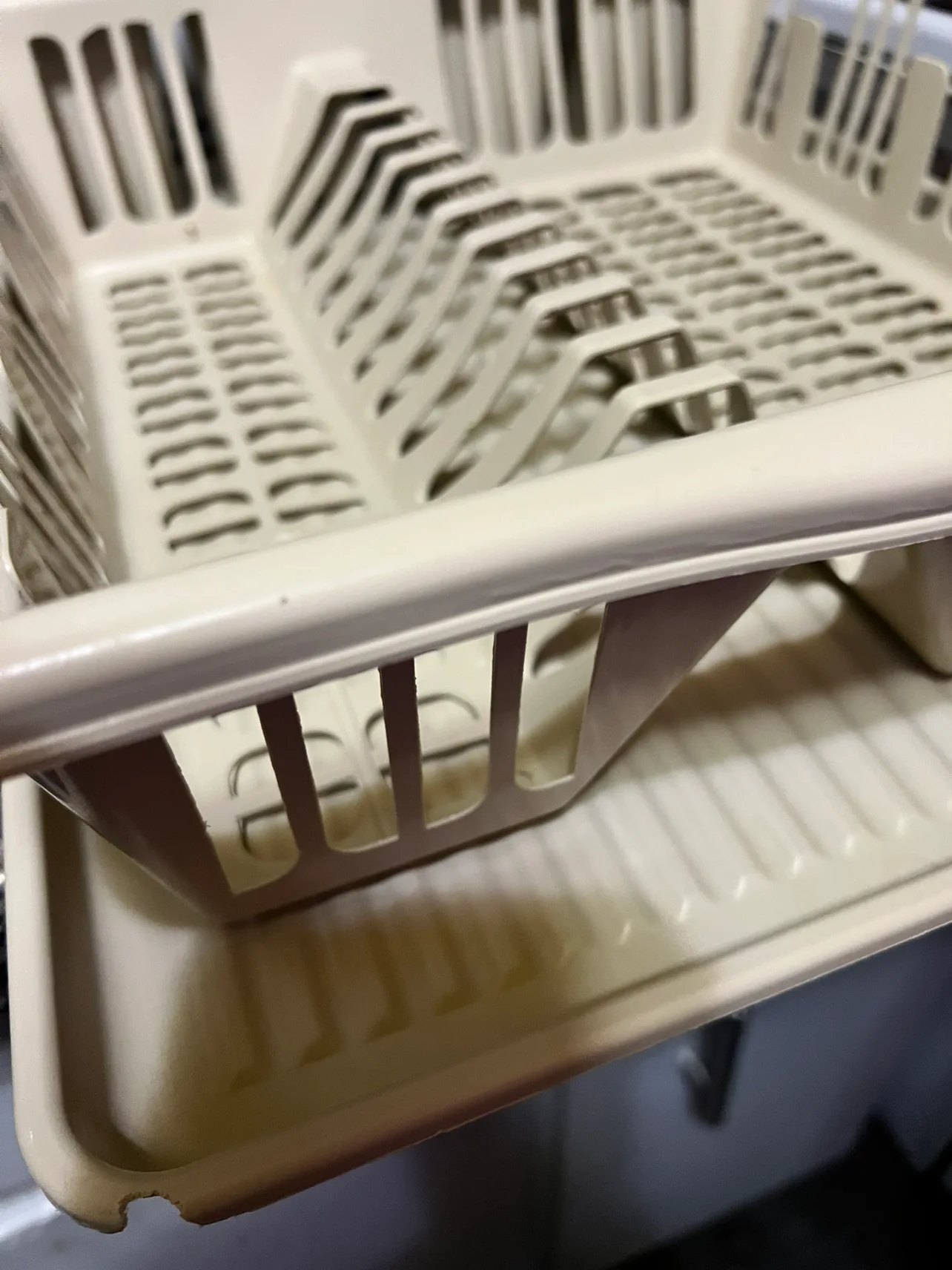 Dish Drainer thumbnail