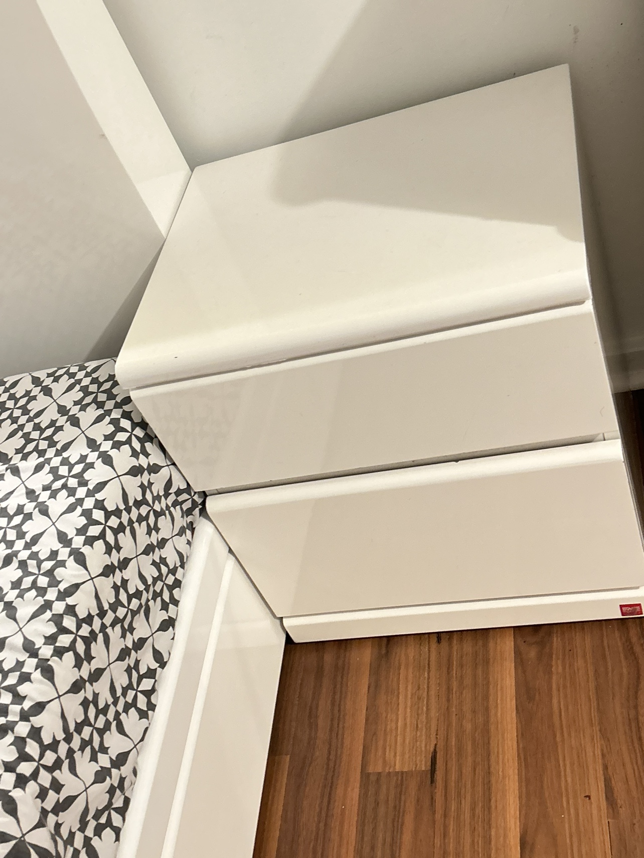 White Queen Bed Frame with Headboard and Nightstand - photo 3