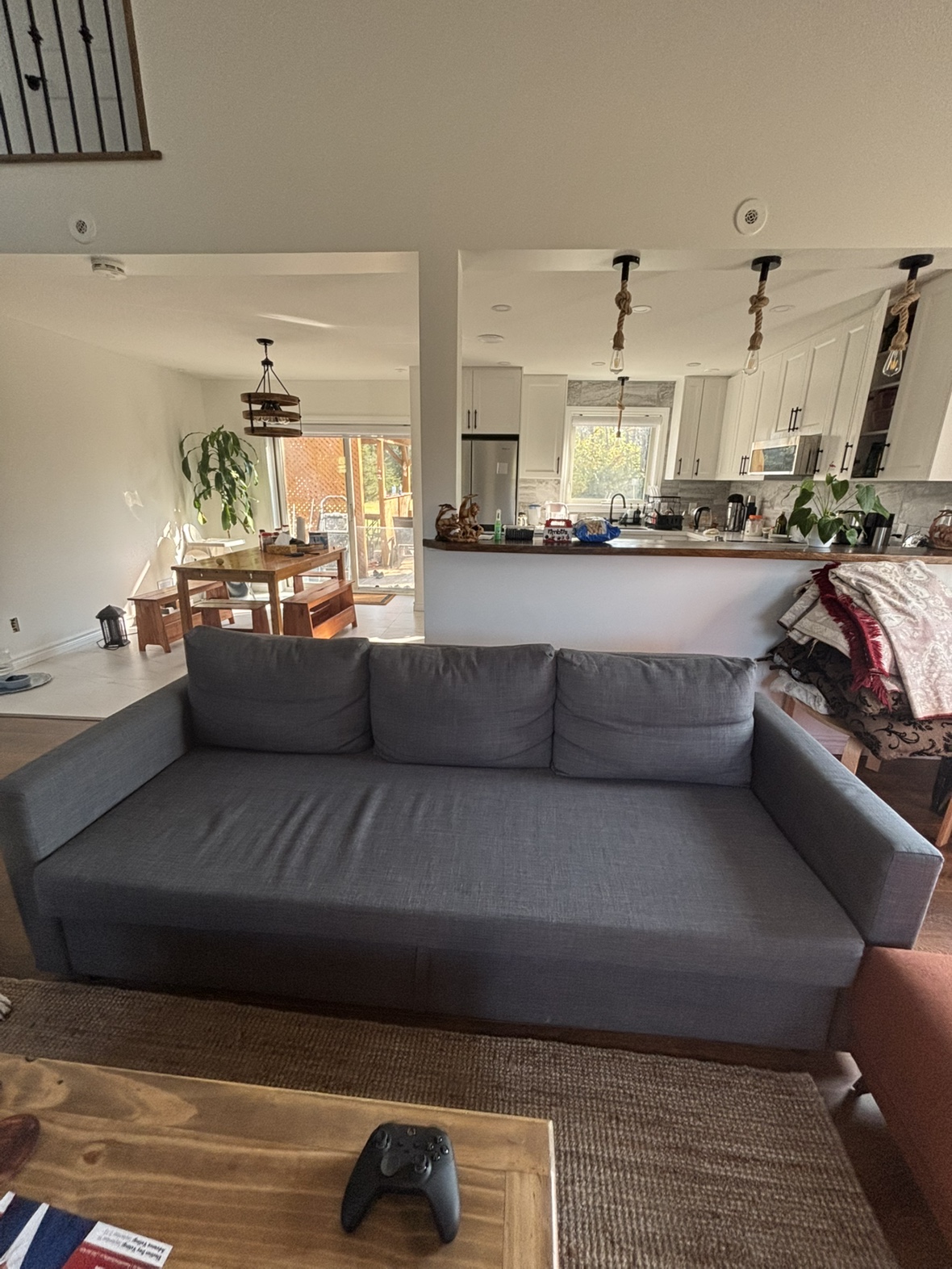 Free Sofa