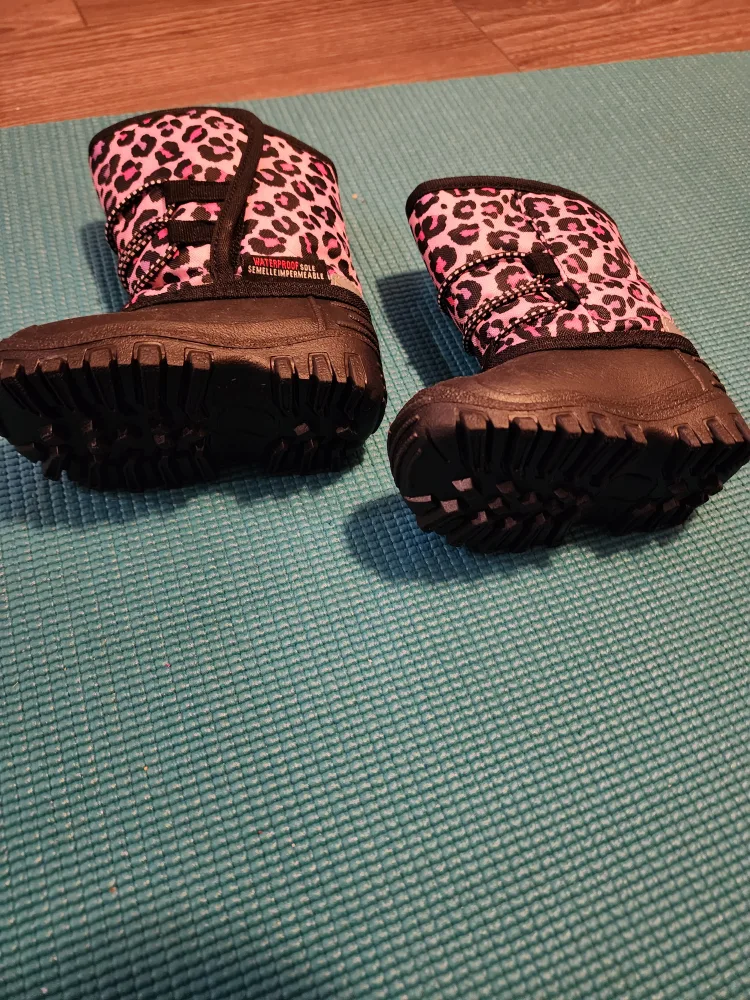 Girls winter Boots Size 4 image indicator(2)