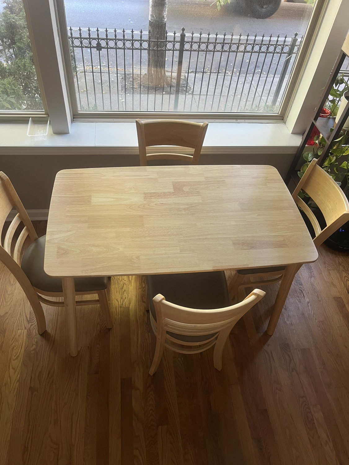 Dining Table and Chairs Set - photo 2