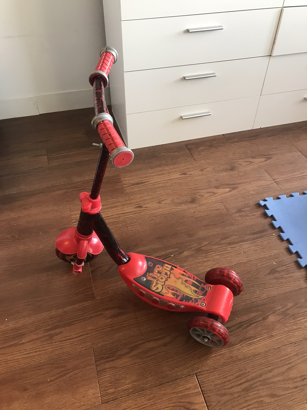 Kids scooter