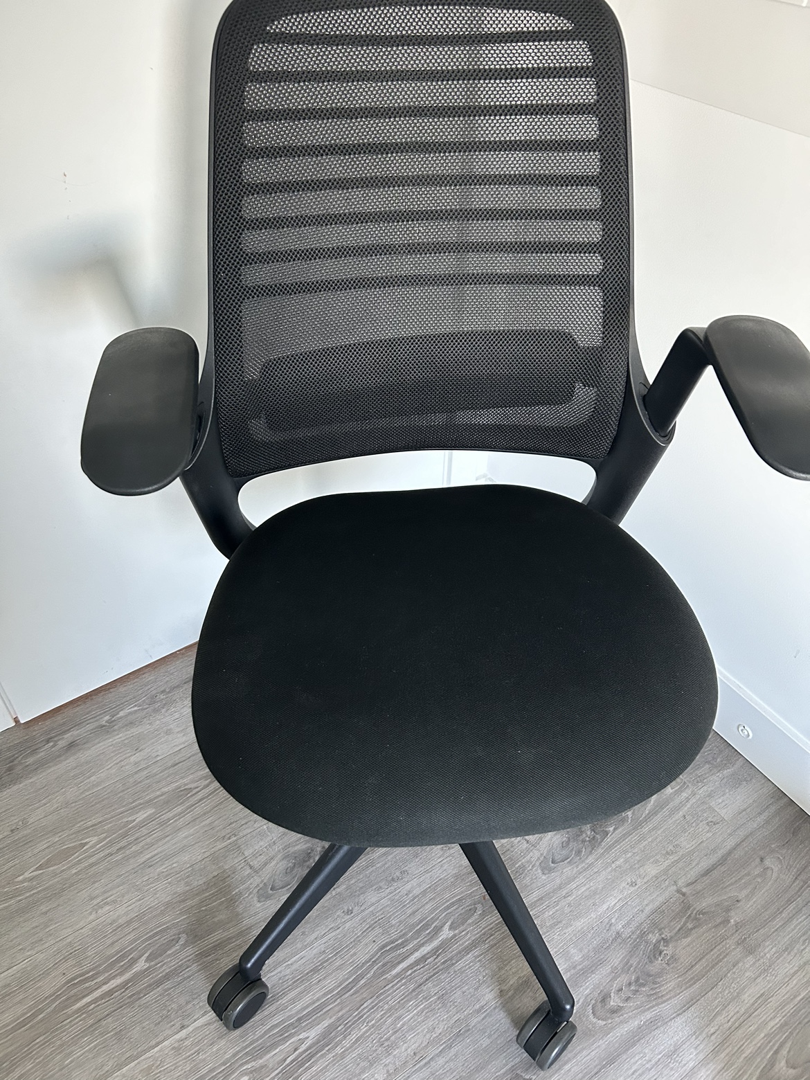 Ergonomic Office Chair - photo 2