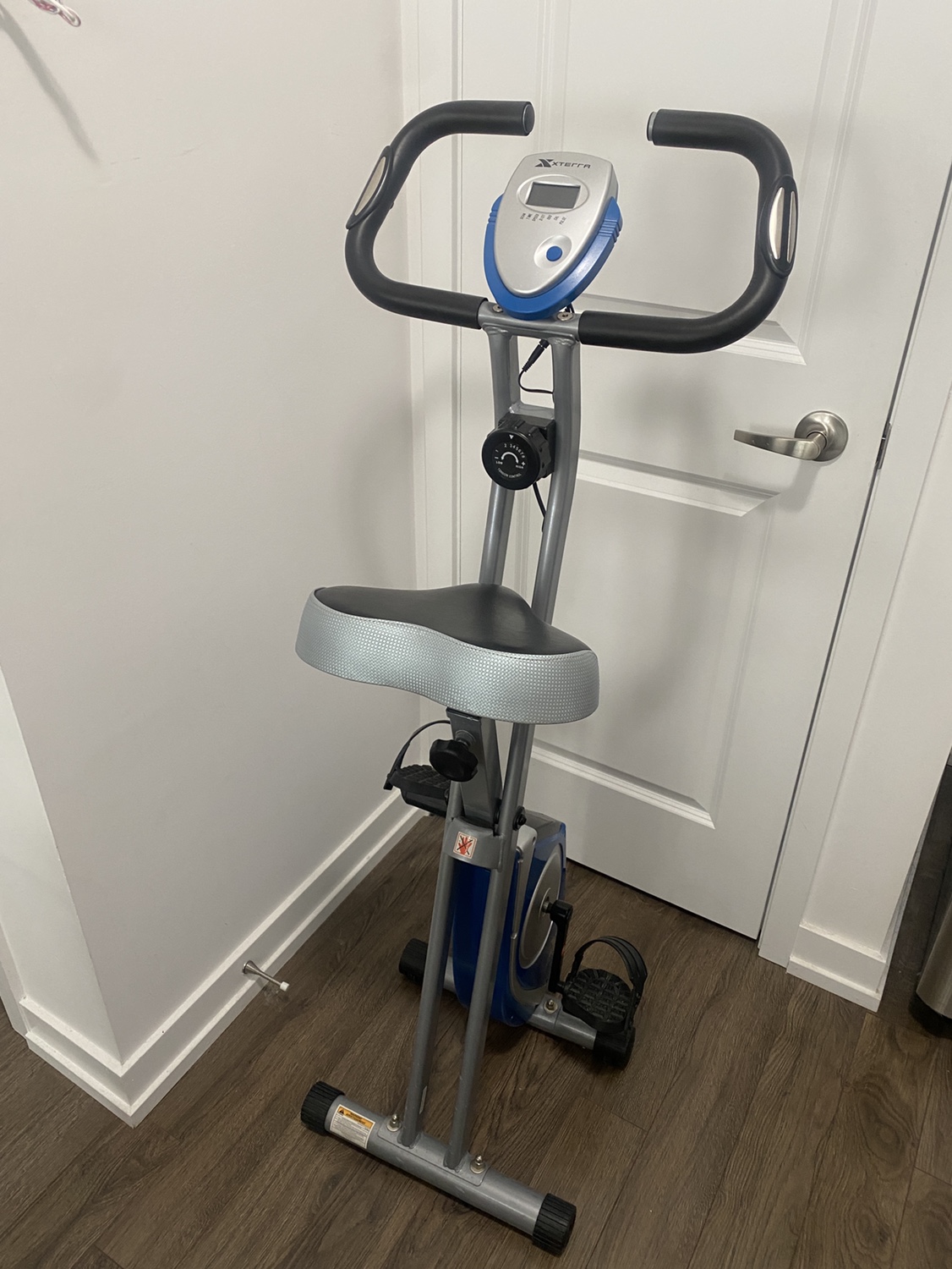 Foldable exercise bike