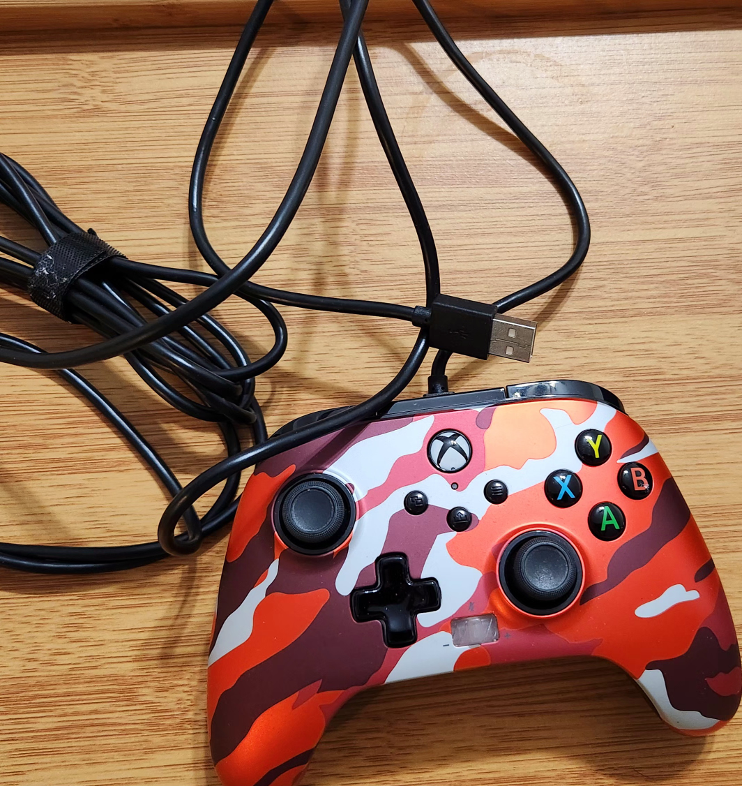 Xbox Controller (Red Camo)