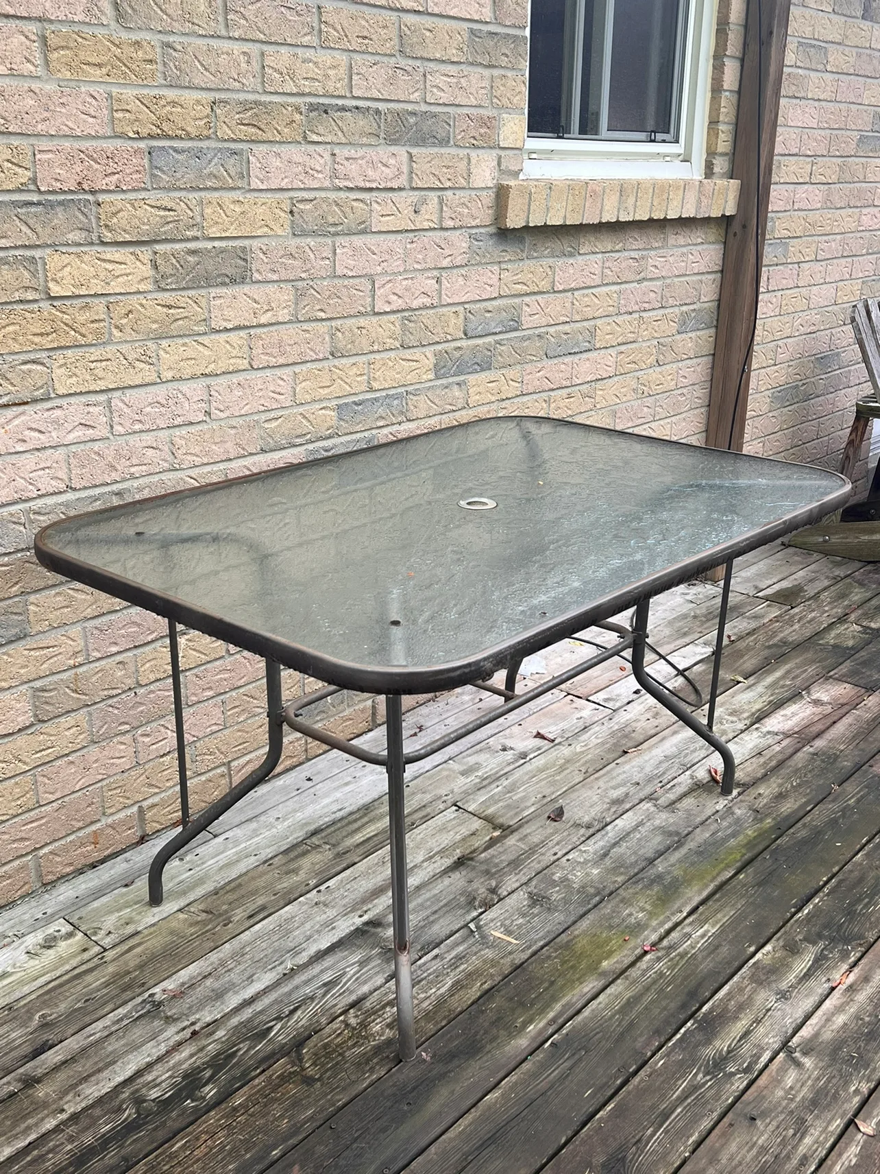 Free Outdoor Patio Table thumbnail
