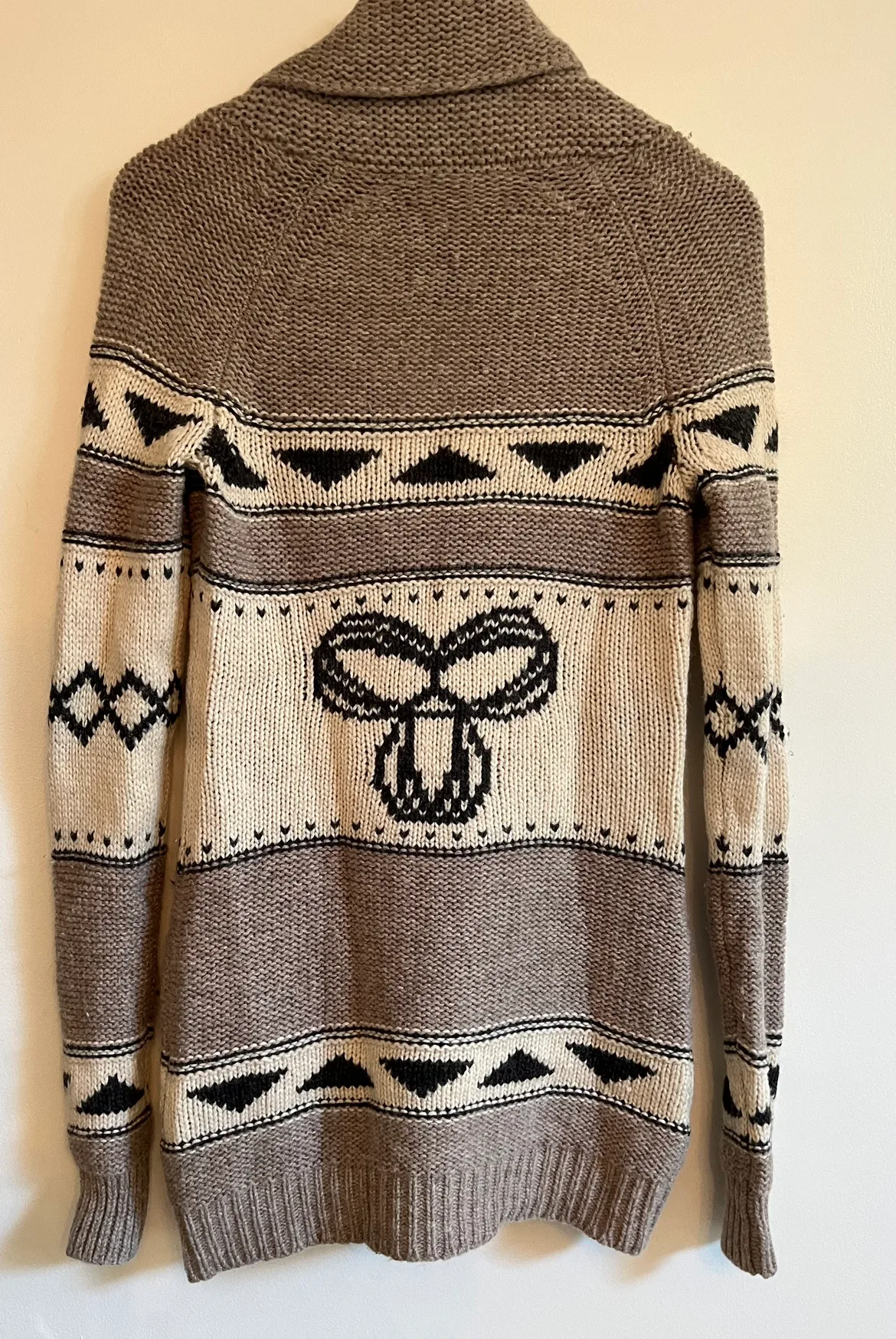 Aritzia TNA Wool Cardigan image indicator(3)