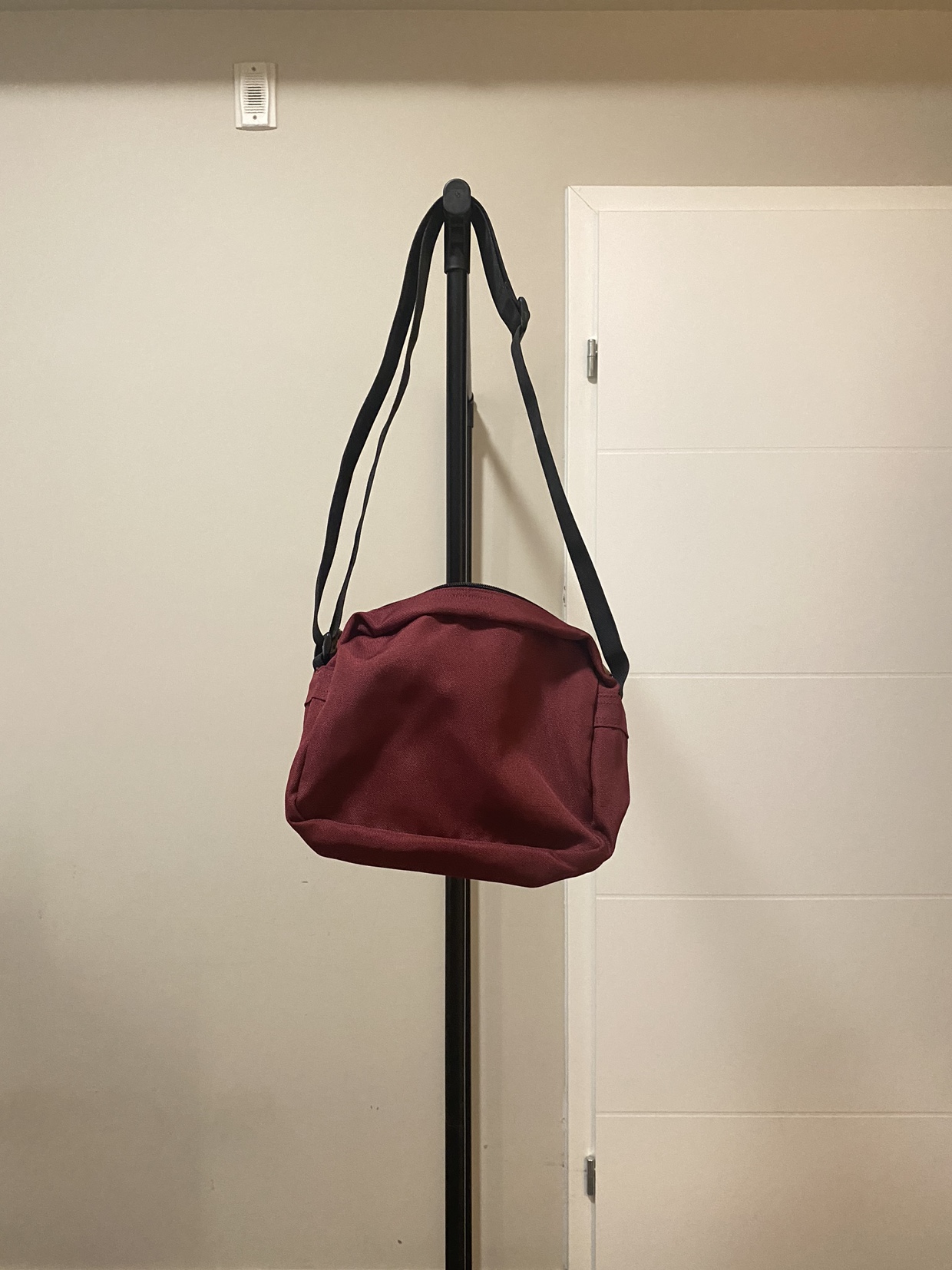 Outdoor Life Messenger Bag - photo 3