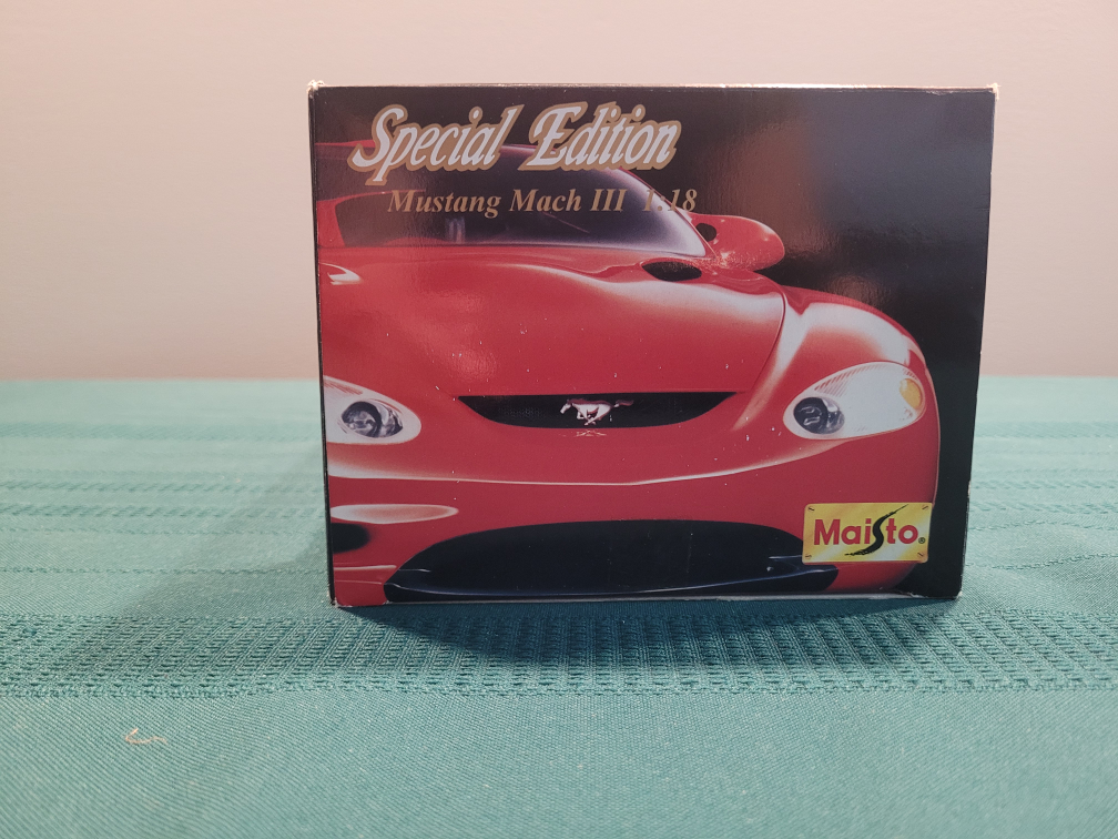 Maisto 1/18 Scale Mustang Mach III Special Edition - photo 4