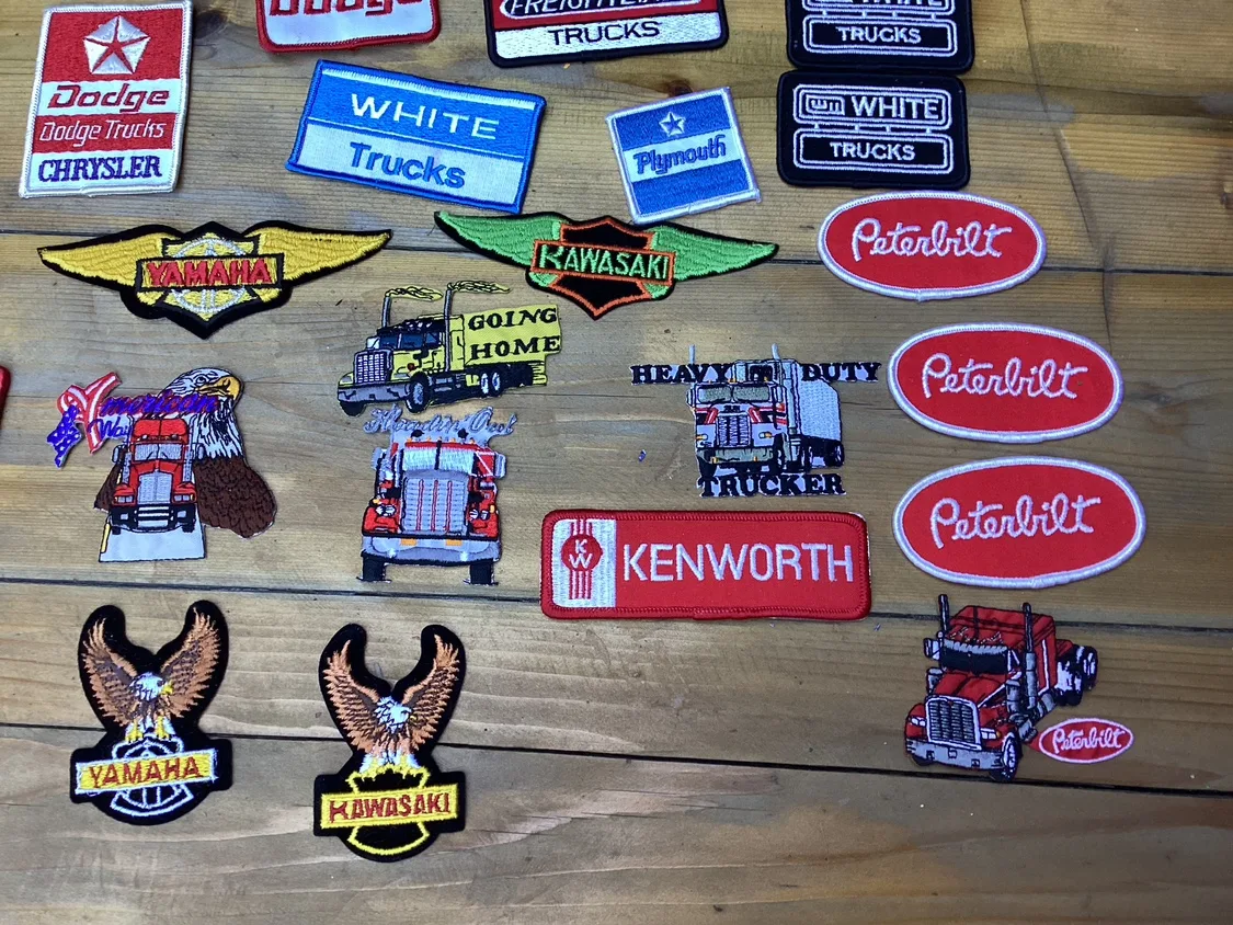 Crests MACK GMC FORD DODGE BMW VOLVO & more image indicator(3)