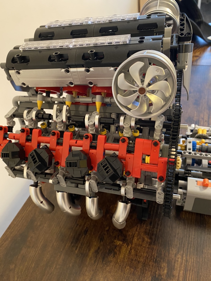 Brick Technic  V8 Engine