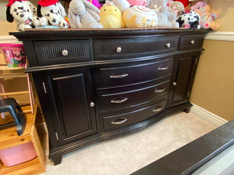 King Size Bedroom Set - photo 2