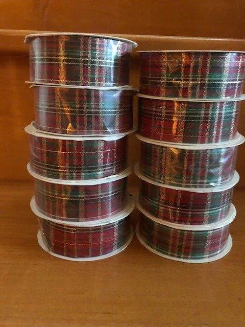 Red/Green/Gold Plaid Ribbon image indicator(2)