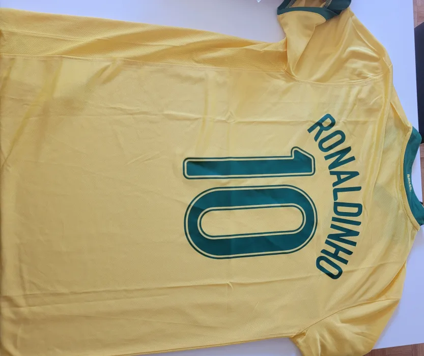 Brazil 2006 WORLD CUP #10 Ronaldinho Nike Soccer Jersey image indicator(2)