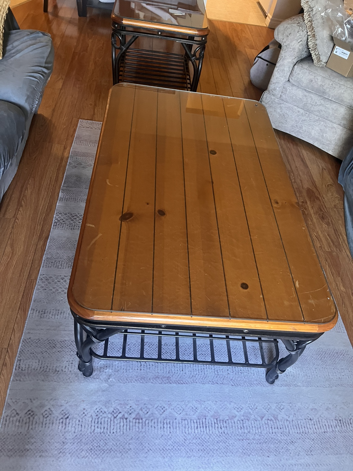 Coffee Table & 1 End Table