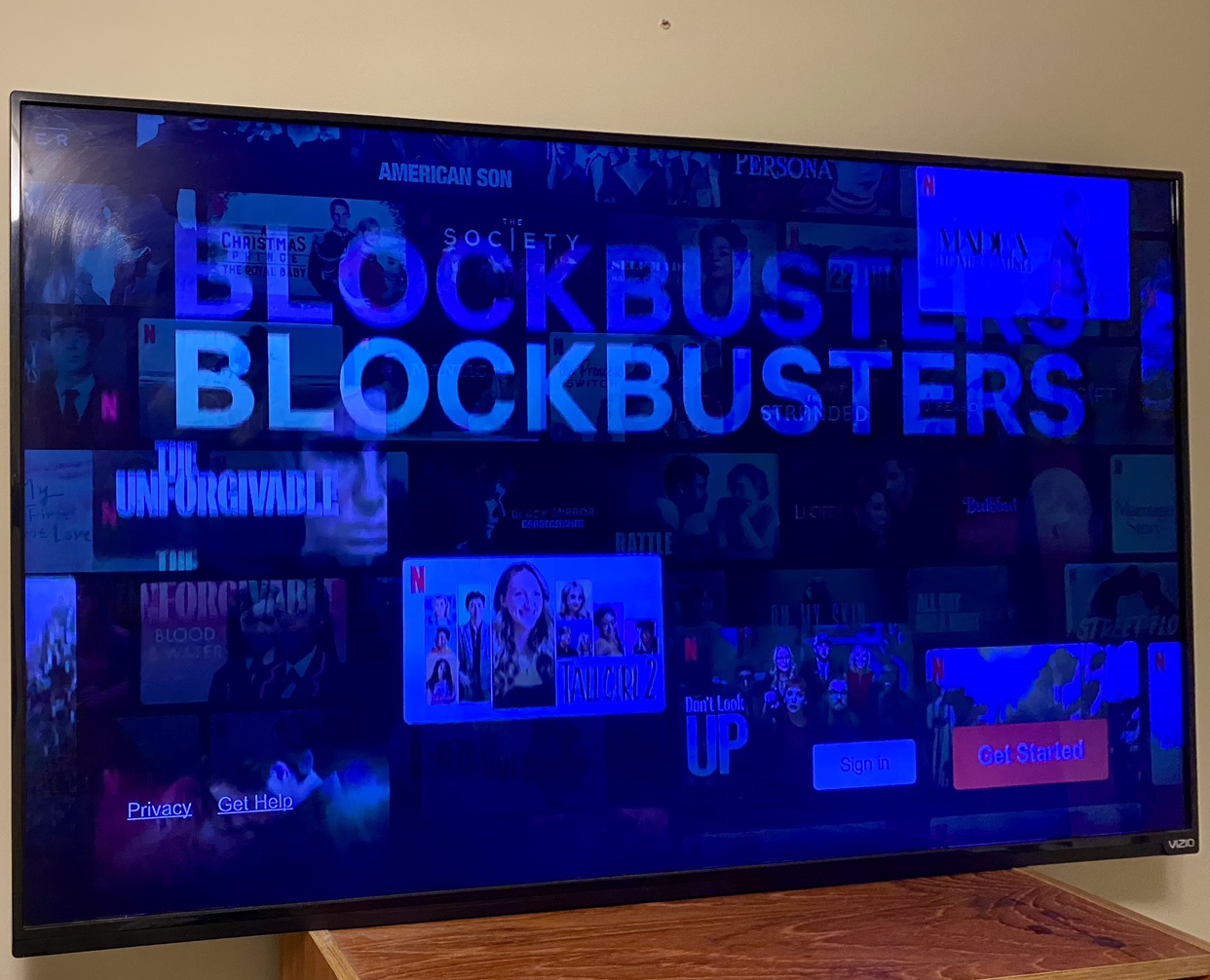 Vizio 58" Smart TV 🧡 - photo 3