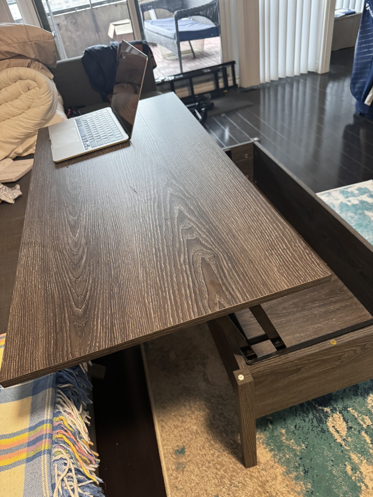 Lift Top Coffee Table with storage
