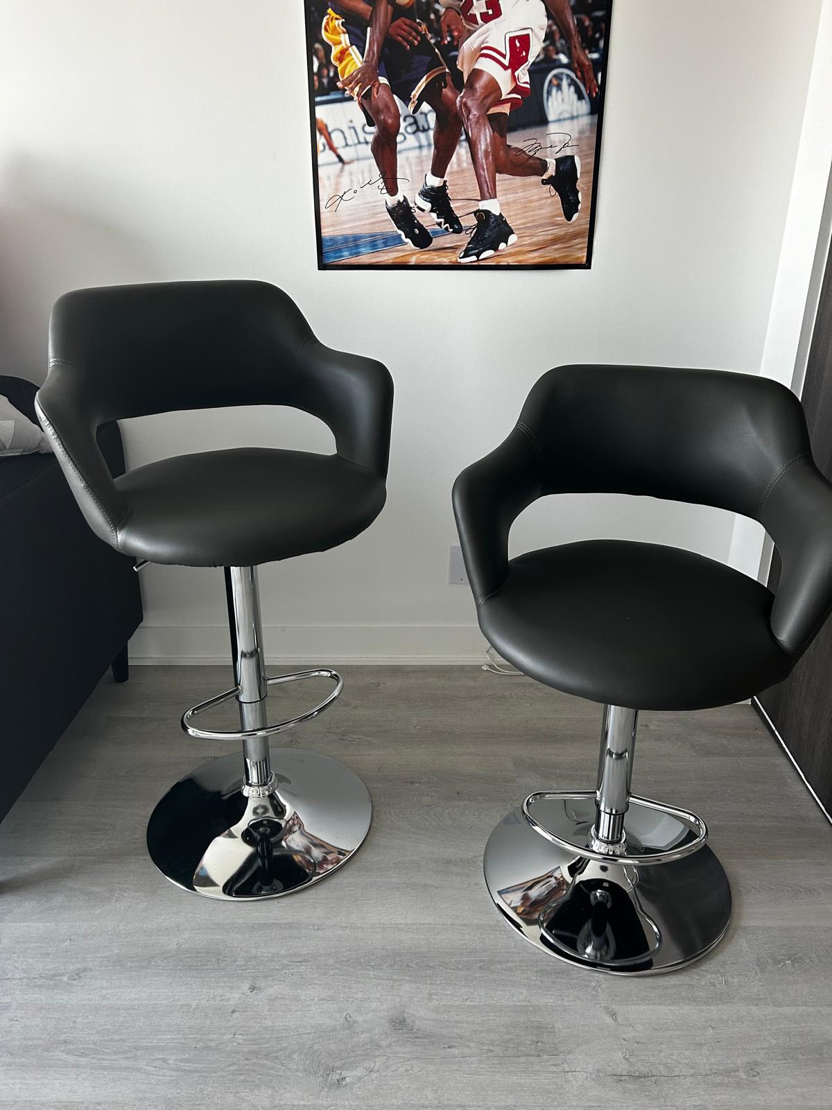 Black Bar Stools with Chrome Base
